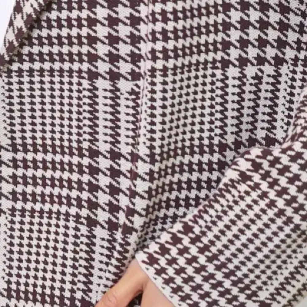 Coatigan Sweater Coat in Brown and Cream Glen Plaid Pattern - Picture 7 of 7